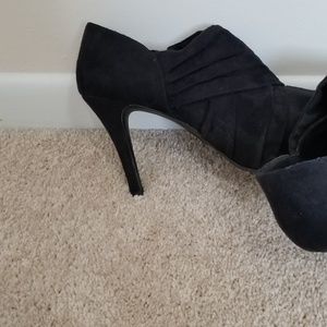 Black shoe booties 4" heel